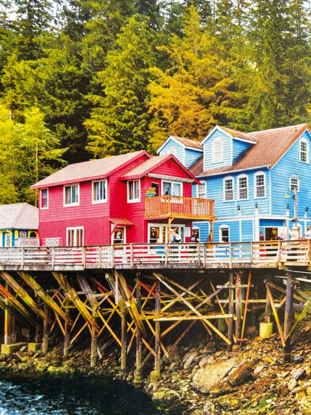 Hallmark 1000-Piece Puzzle Ketchikan Alaska Vibrant Historic Creek Street - Picture 5 of 6